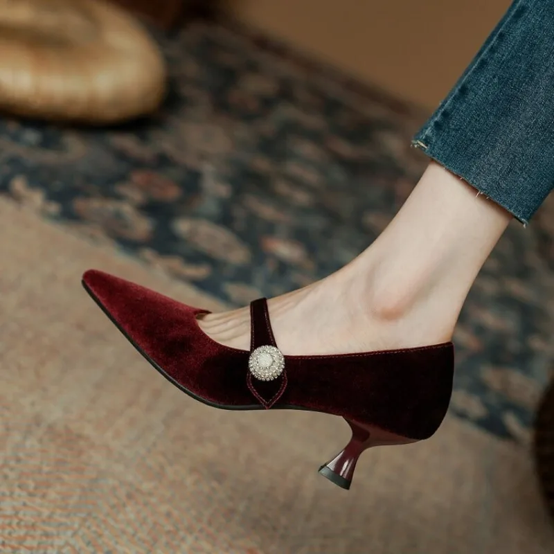 Women'S Shoes And Accessories - Винно-красные туфли Мэри Джейн с острым