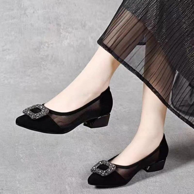 Women'S Shoes And Accessories - Элегантные туфли-лодочки с острым носком и