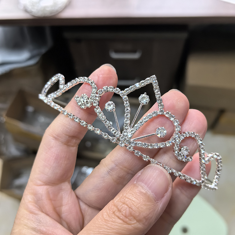 Серебряная корона со стразами, – обзор и цена Women Accessories Aesthetic