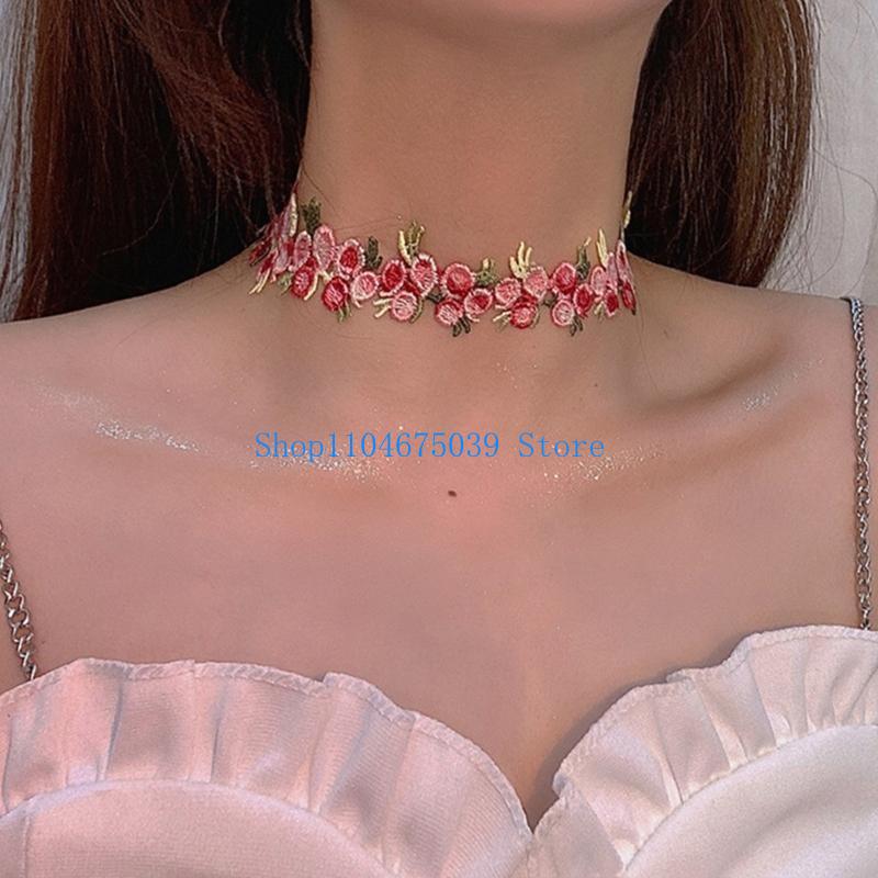 Модное колье-чокер с вышитыми  – обзор и цена Women Accessories Pk