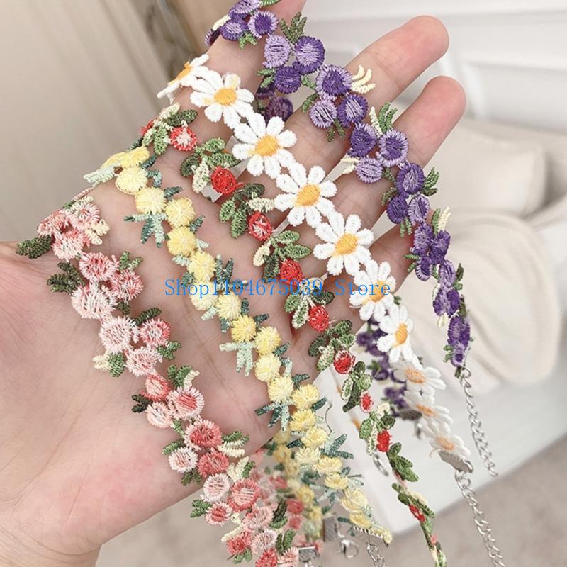 Модное колье-чокер с вышитыми  – обзор и цена Women Accessories Pk