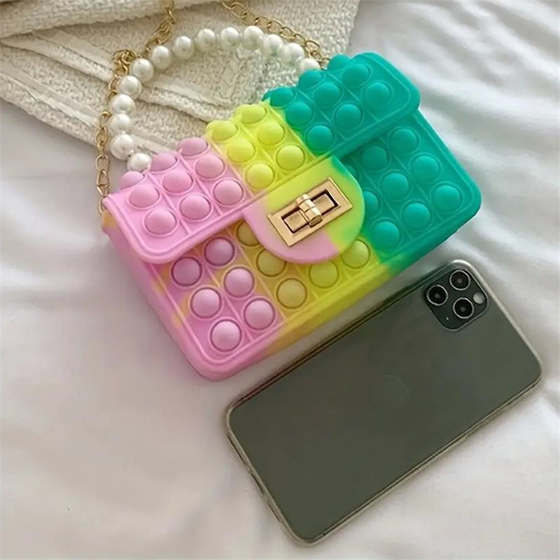 Силиконовая сумка Love Bubble  – обзор и цена Wallet Chain Bag