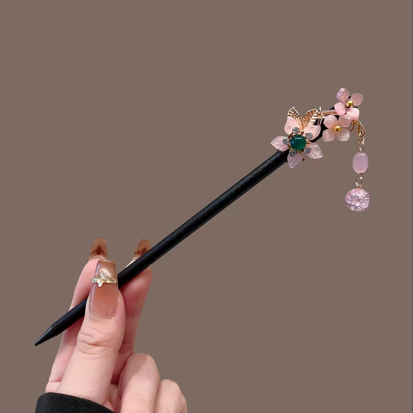 Антикварная деревянная заколка – обзор и цена Women Accessories Aesthetic